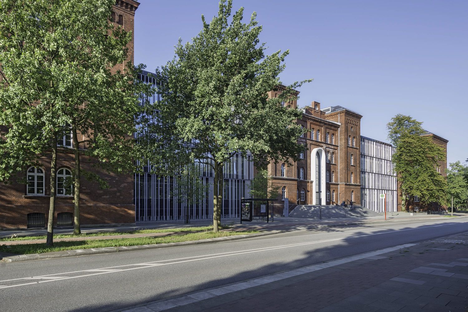 Main Building for Hamburg University of Technology, Schwarzenberg